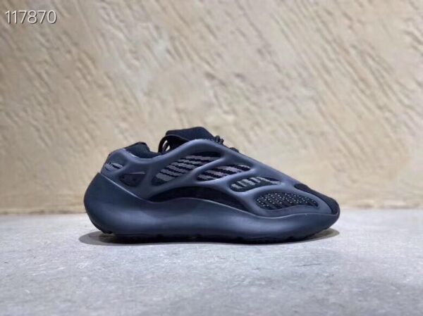 Adidas Yeezy Boost 700 Y3 Sneaker