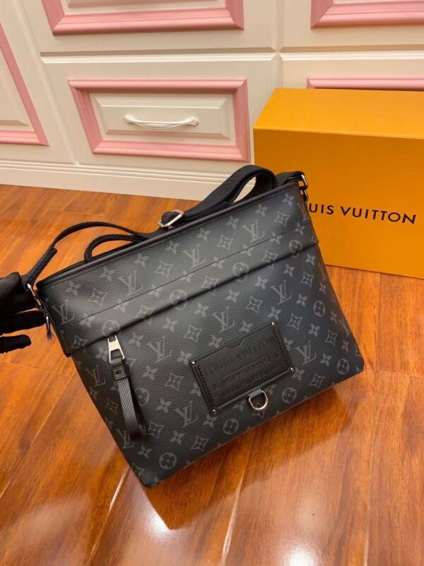 Louis Viutton Monogram Print Bag