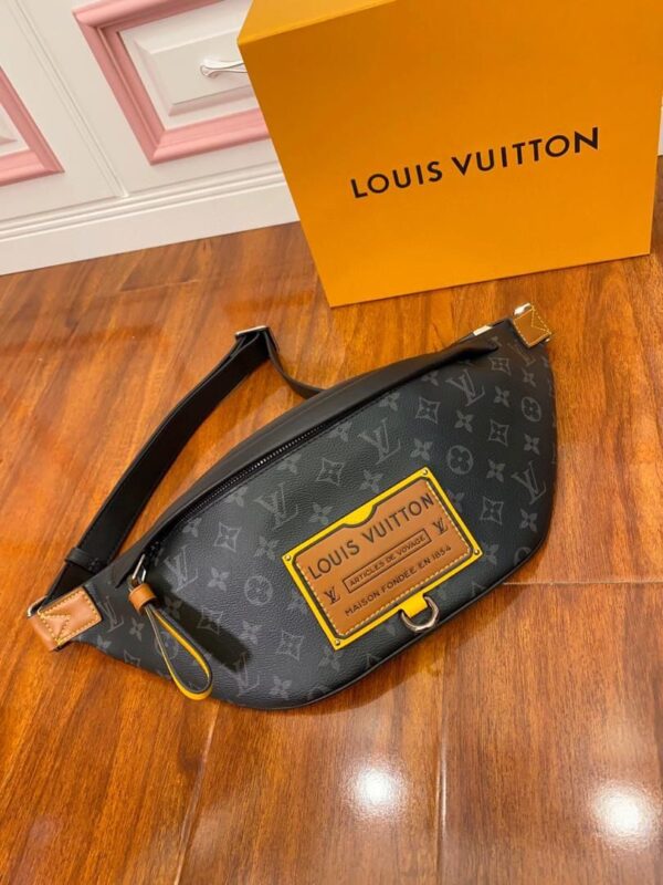 Louis Viutton Monogram Waist Bag